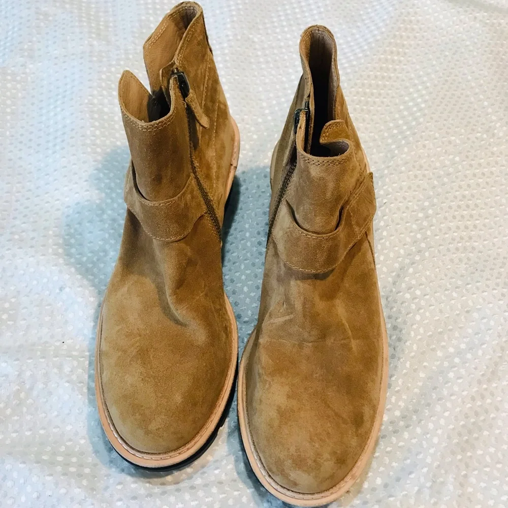 Eileen Fisher cargo leather Platform in brown